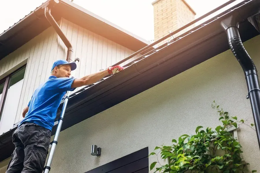 Gutter Guards in Cincinnati, OH — residential gutter service